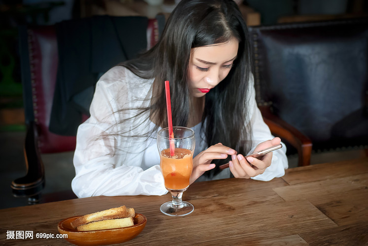 女生游戏开麦娇喘喊哥哥,女生游戏开场曲名字